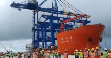 vizhinjam seaport first ship arrives